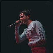 Soy Iván, diseñador digital con más de 5 años de experiencia, amante del mundo audiovisual y la historia del arte. Me especializo